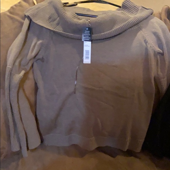 3 nice ladies tops! - Picture 2 of 7